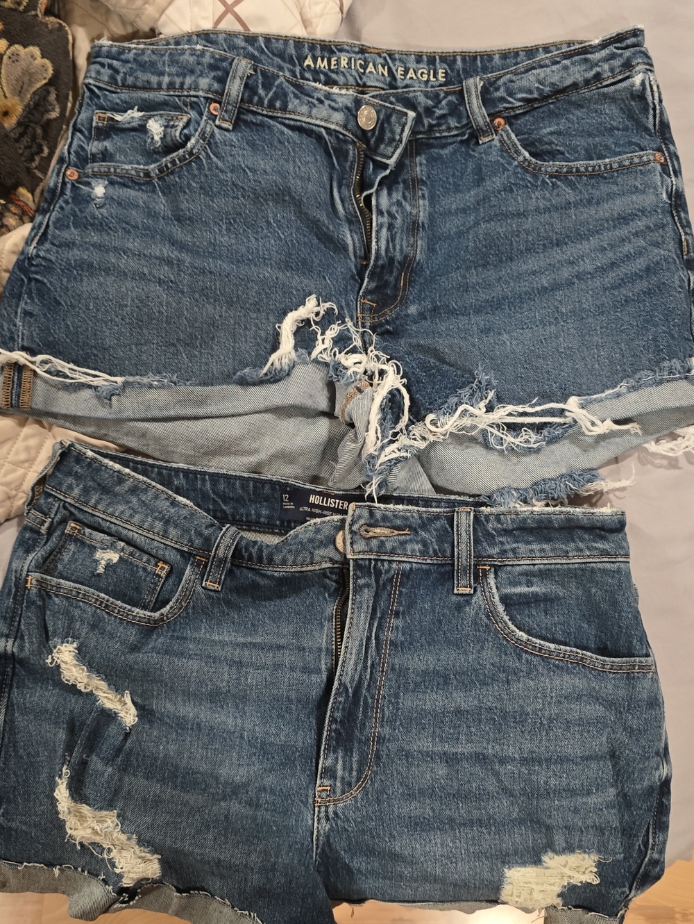 Bundle Of 2- American Eagle And Hollister